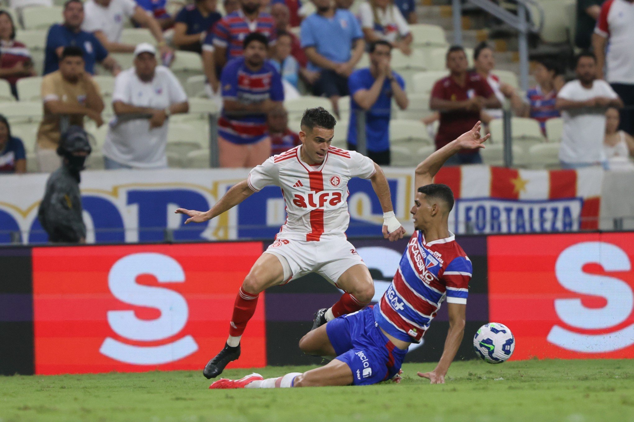 No Ceará, Inter fica no empate sem gols contra o Fortaleza