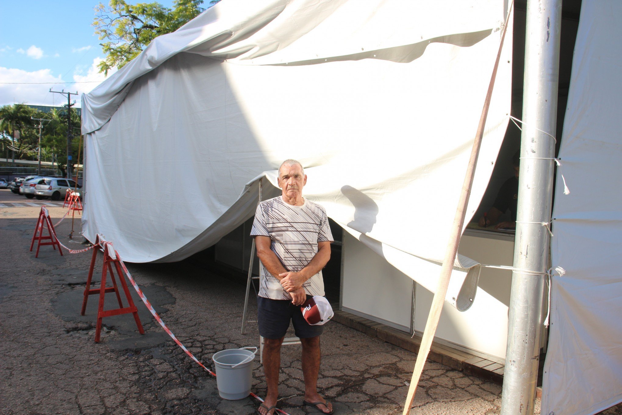 Expositores se preparam para a Feira do Peixe de Canoas que começa nesta terça-feira