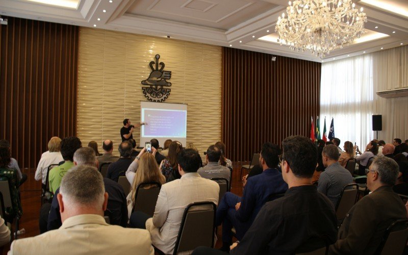 Workshop feito em parceria com o Inova RS foi realizado nesta terça-feira (15)