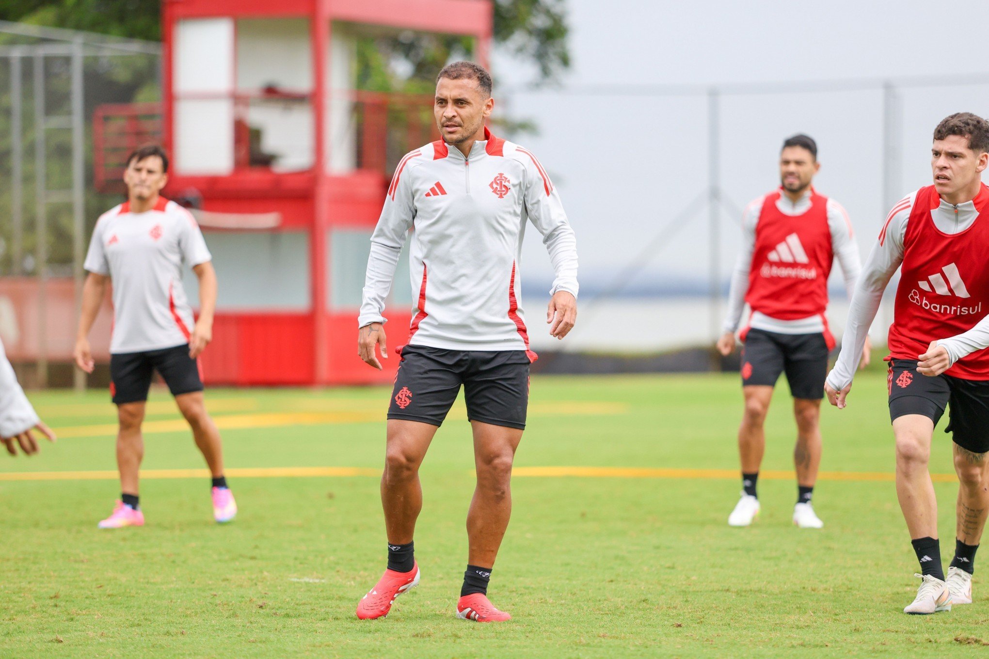 Inter terá retornos importantes para jogo contra o Palmeiras