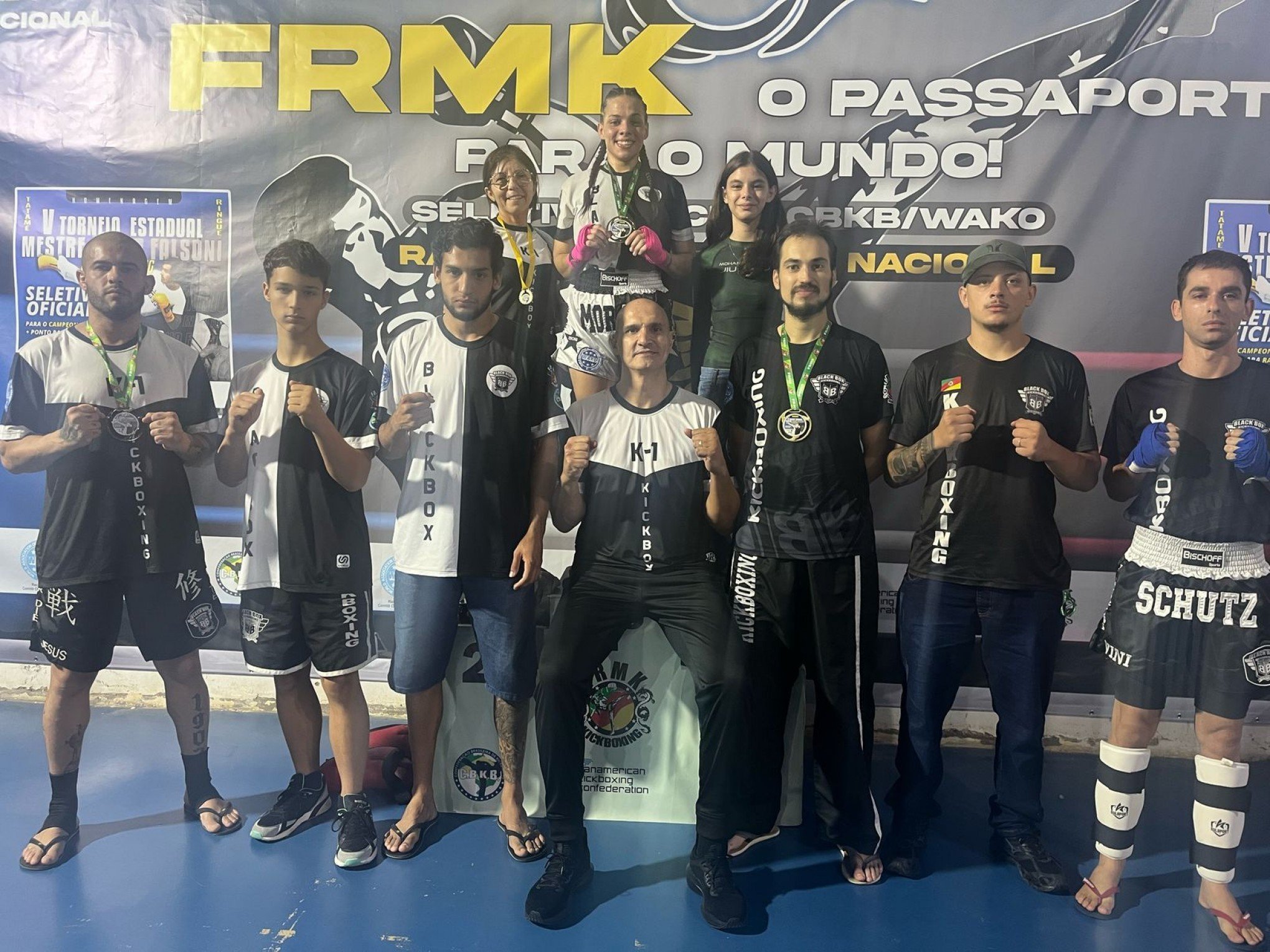 Atletas da região conquistam medalhas em competição de kickboxing na capital
