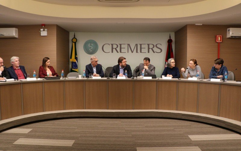 Cremers promoveu reunião sobre a situação da saúde em Canoas