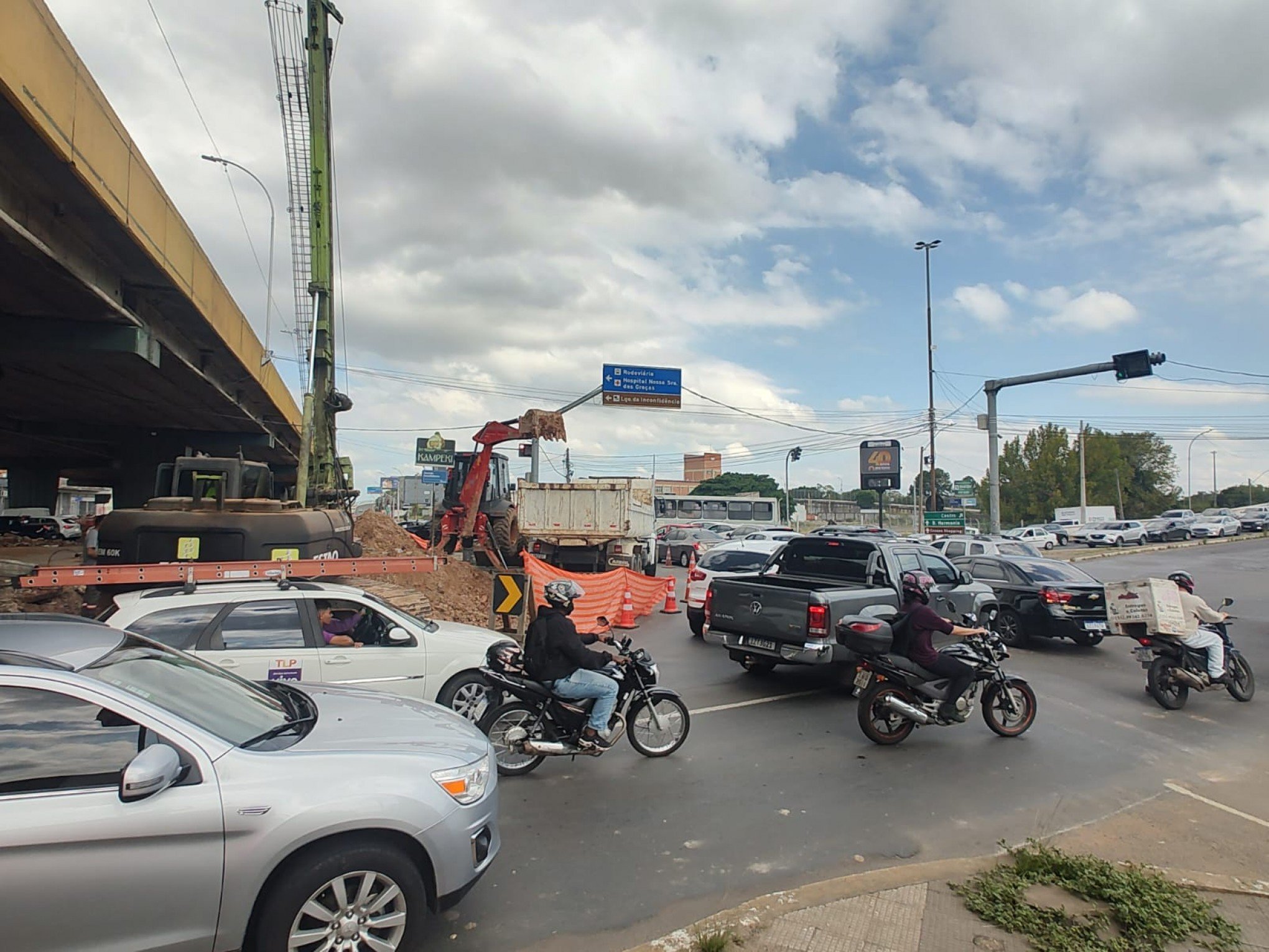 BR-116: Dnit alerta para restrição de faixa junto ao viaduto da Metrovel a partir desta terça-feira