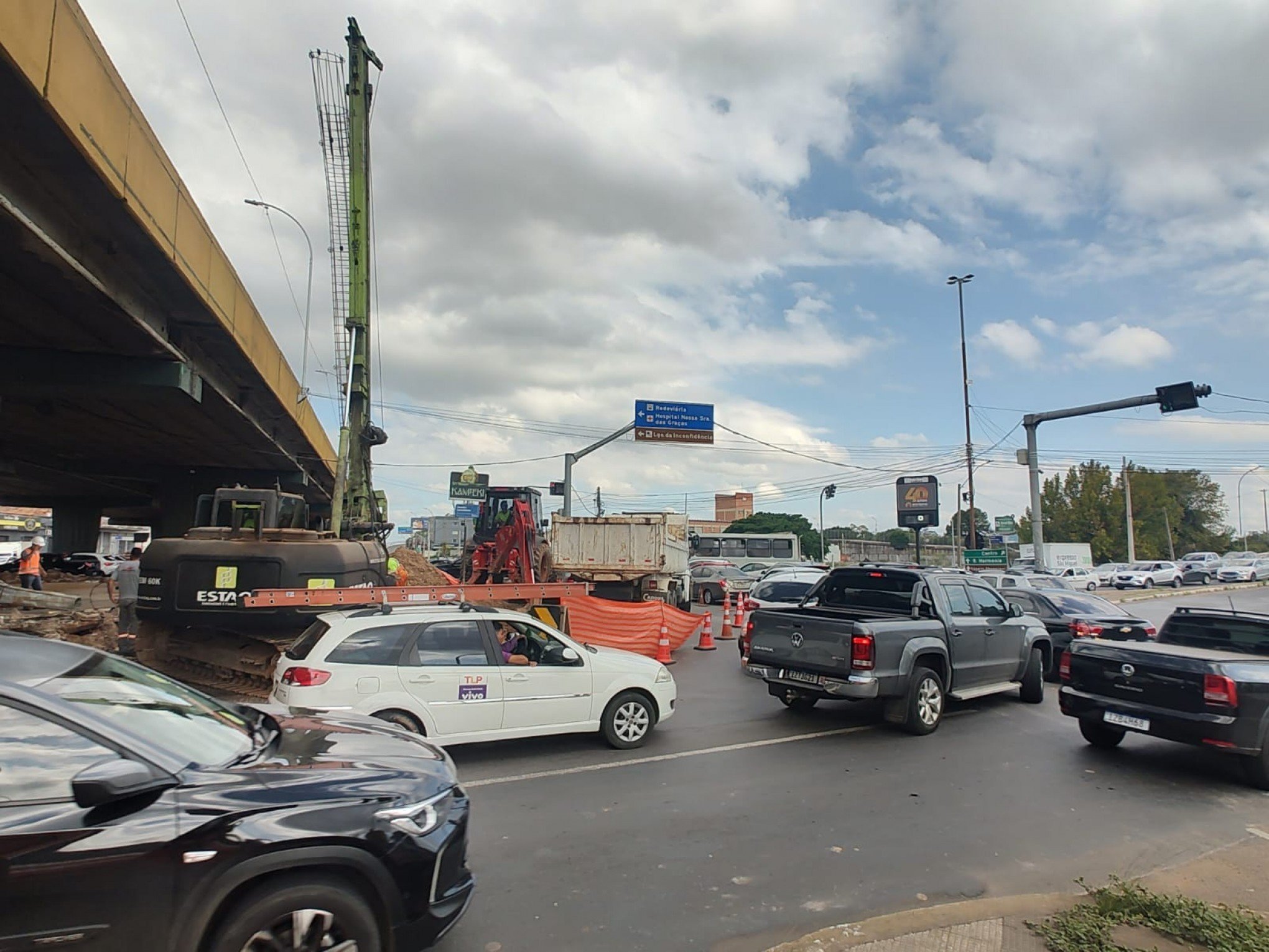 Alerta de congestionamento nesta semana em vias laterais da BR-116; veja o local exato
