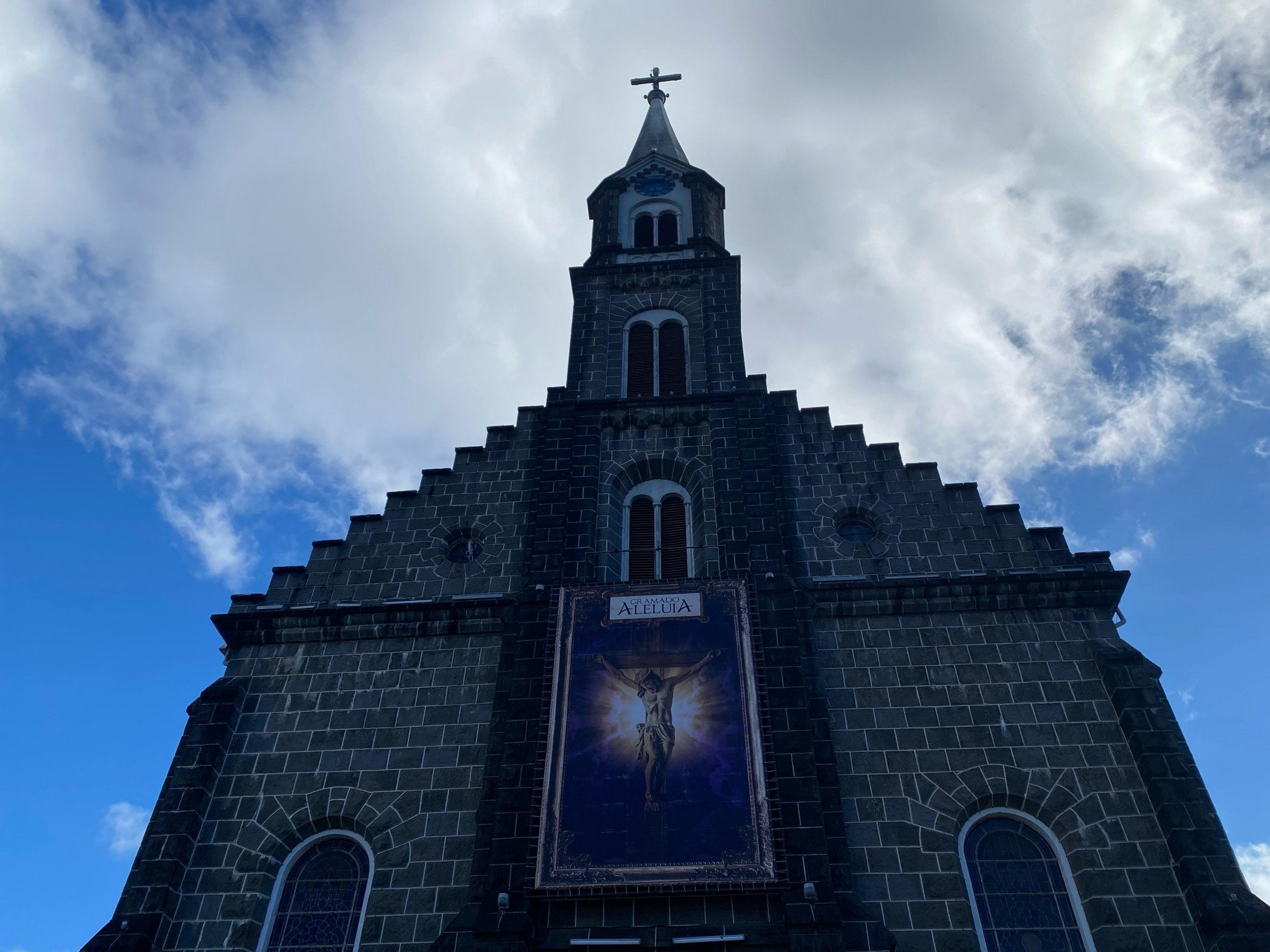 Dados do Censo do IBGE apontam que Gramado e Canela têm predomínio de católicos; veja panorama