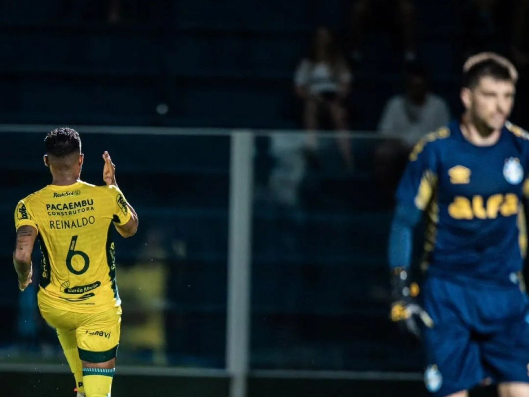 Grêmio é goleado pelo Mirassol e sofre terceira derrota seguida no Brasileirão