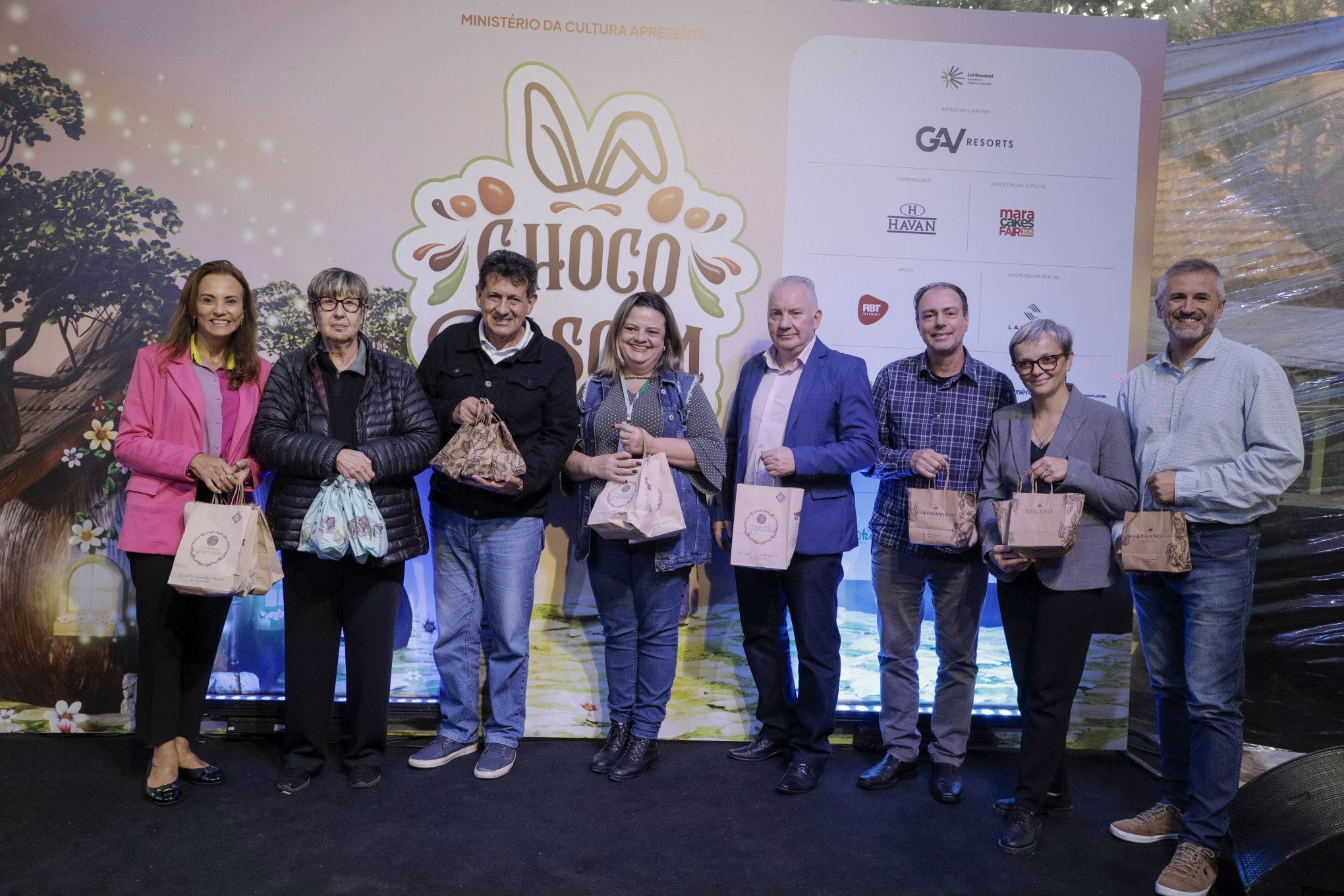 Fábricas de chocolate de Gramado doam mais de 200 kits de Páscoa para projetos sociais