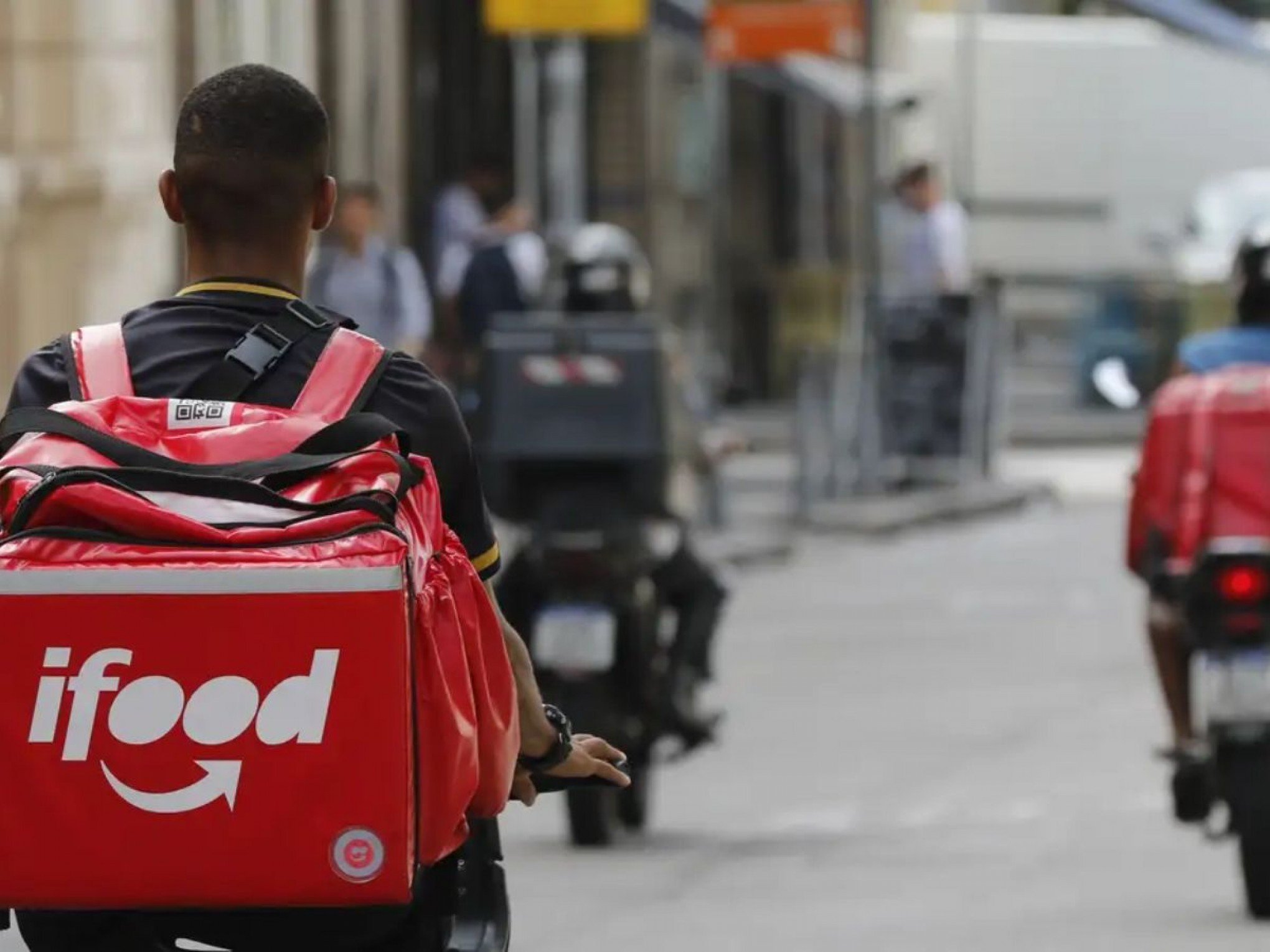 Entenda as diferenças entre trabalhador informal, MEI, autônomo e CLT