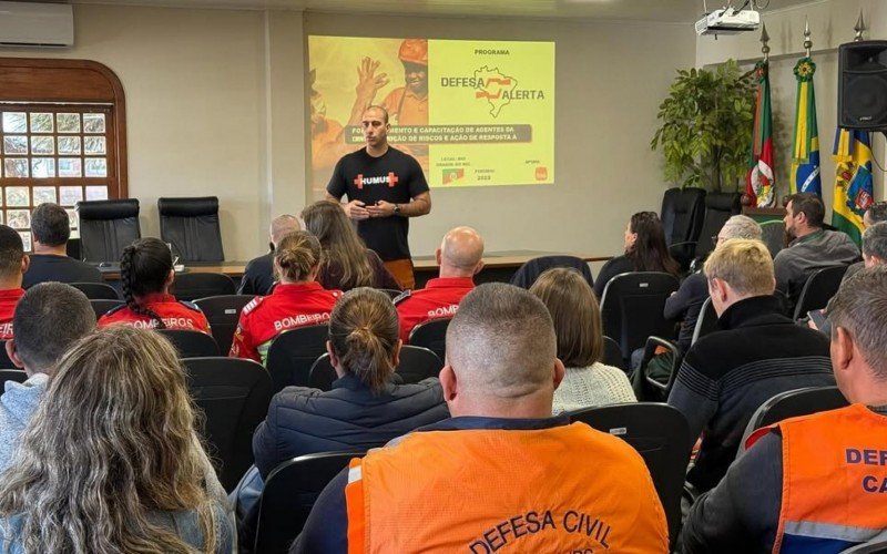 Agentes da Defesa Civil de Gramado recebem capacitação da ONG Humus para prevenção e resposta a desastres