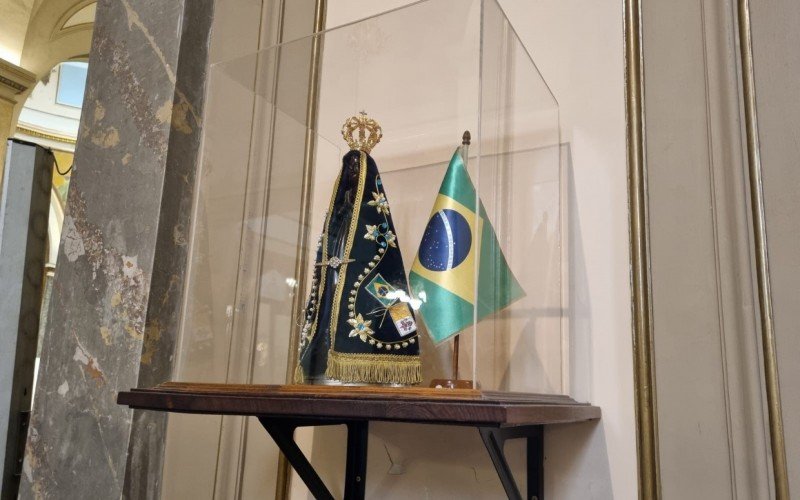 Padroeira do Brasil representada na Catedaral Metropolitana de Buenos Aires