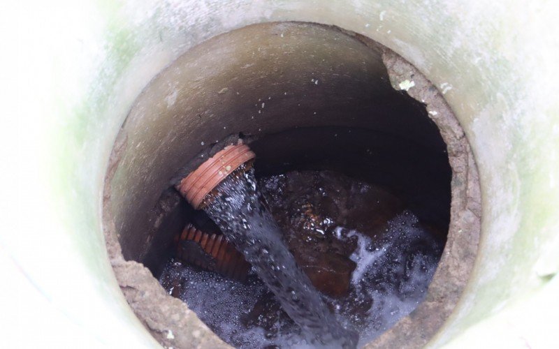 Após receber o tratamento, água volta para a rede fluvial