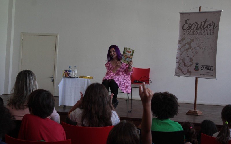 Escritora Léa Cassol na Semana do Livro de Canoas | abc+