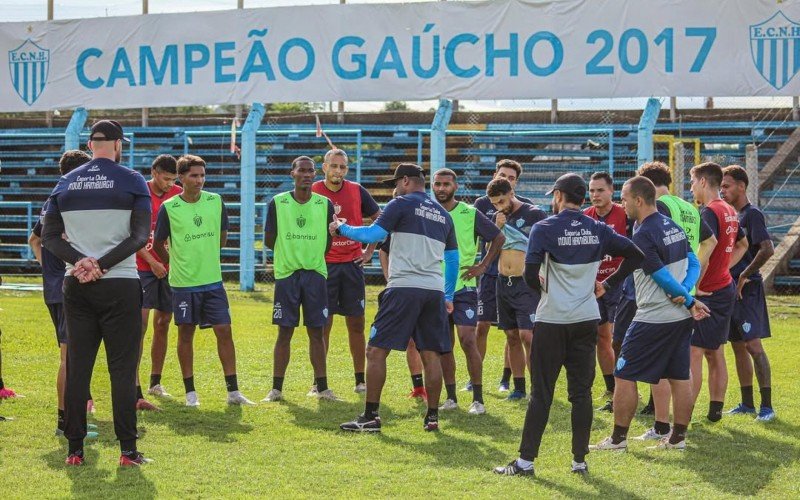 Elenco anilado se prepara para a disputa da Divisão de Acesso | abc+