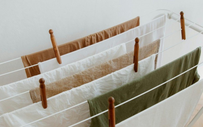 Roupas não secam em dias chuvosos? Você já tem tudo o que precisa para fazer com que sequem mais rápido | abc+