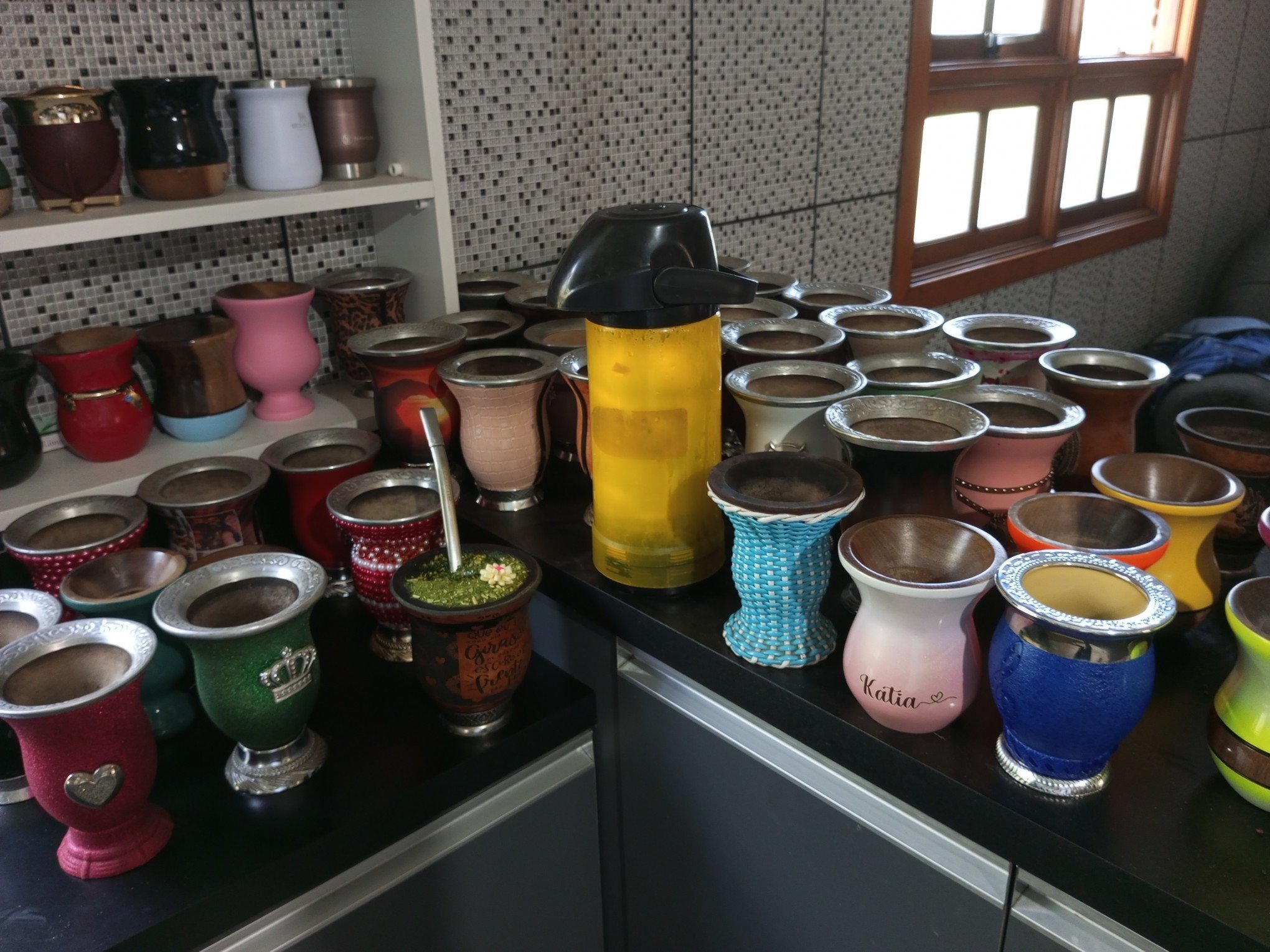 Dia do Chimarrão: Do mate tradicional às novidades; agora tem até cuia com bluetooth