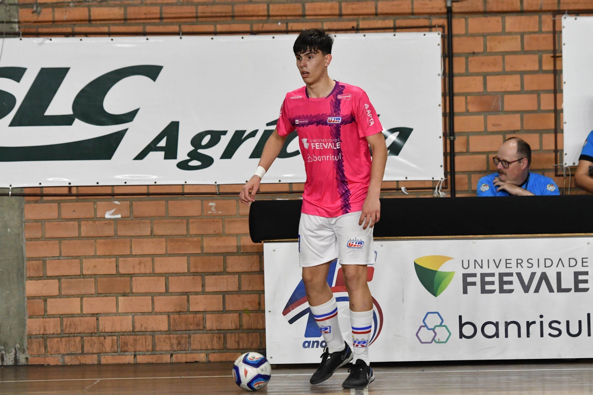UJR/Feevale/Banrisul encaminha atleta para equipe da elite do futsal gaúcho