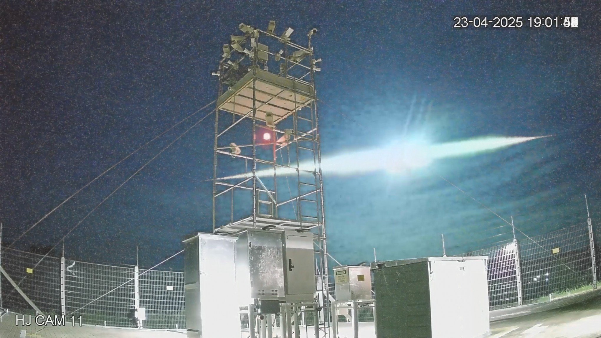 VÍDEO: Queda de meteoro superbólido ilumina o céu do RS nesta quarta-feira
