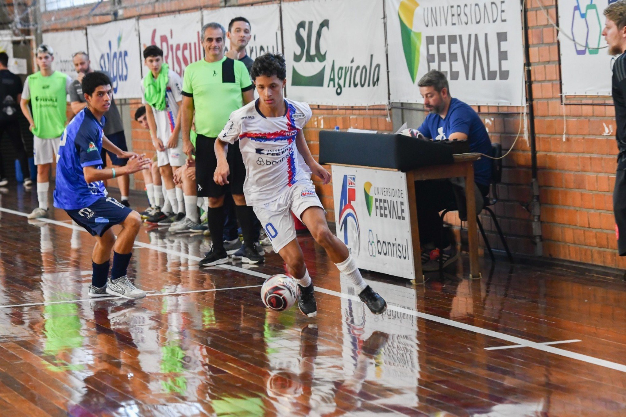 Fim de semana com muitos jogos de futsal masculino