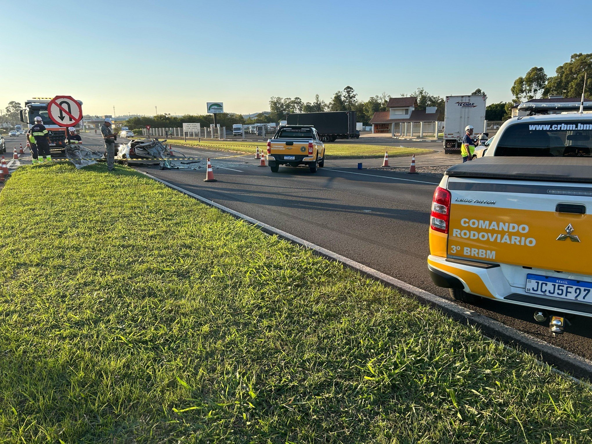 RS-240: Morre segunda vítima de colisão entre carro e caminhão em Portão