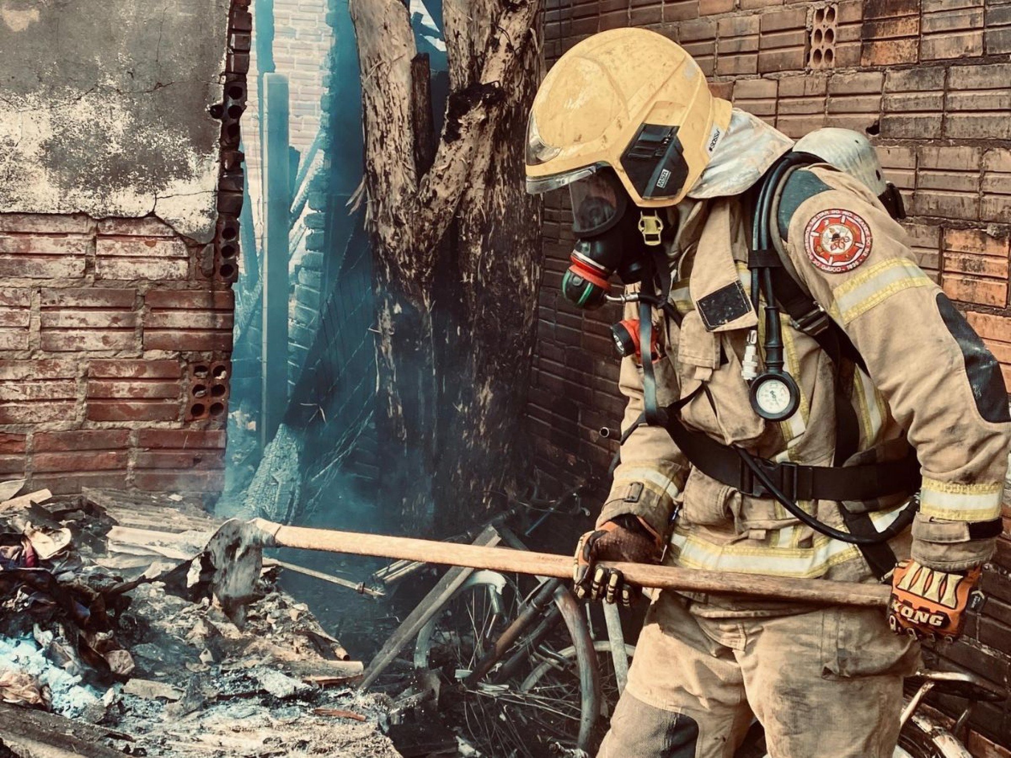 Morte de menino de 4 anos em incêndio: Delegado fala sobre a investigação do caso