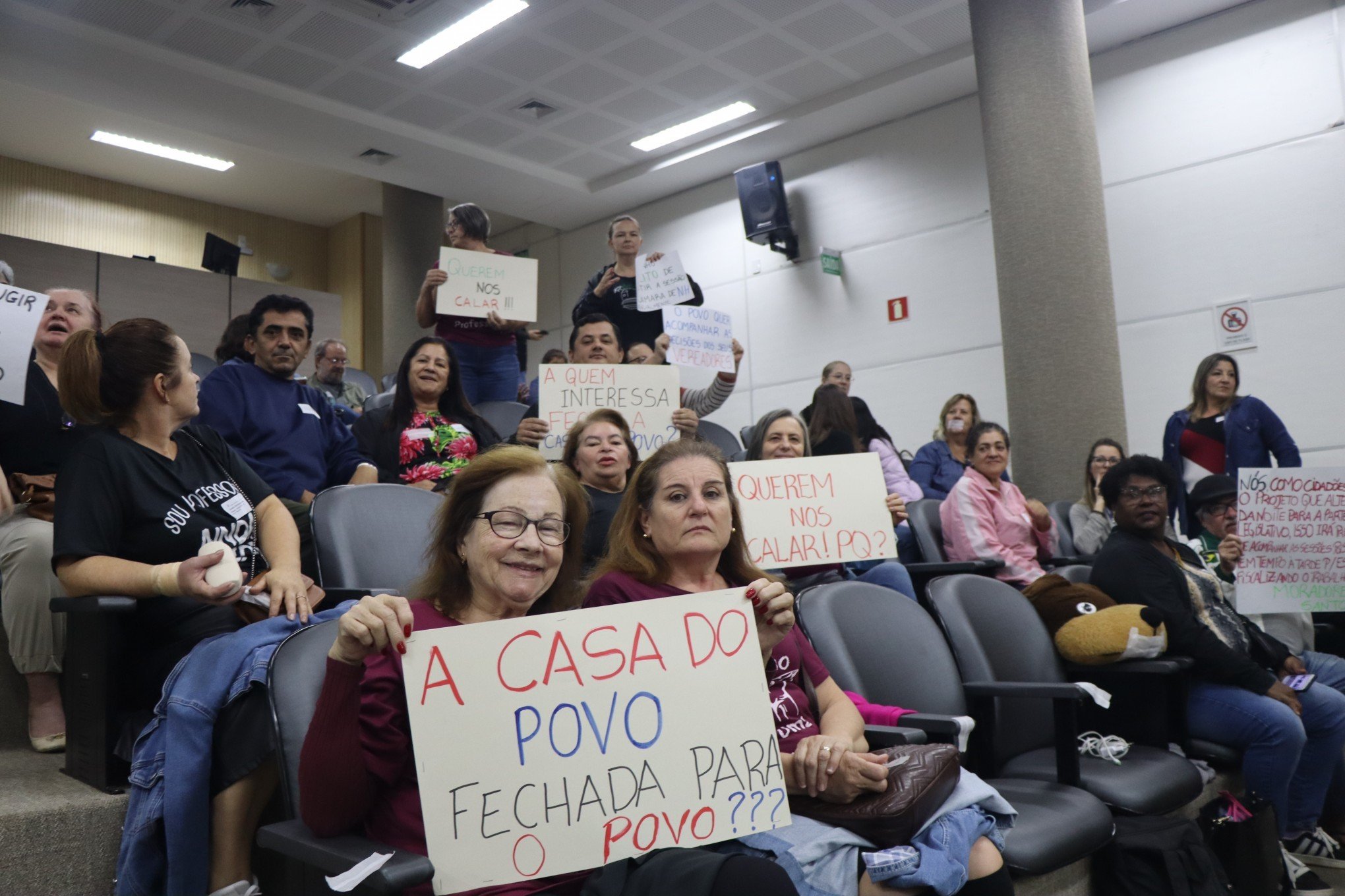 Vereadores de Novo Hamburgo adiam decisão sobre mudança de horário da sessão das segundas-feiras