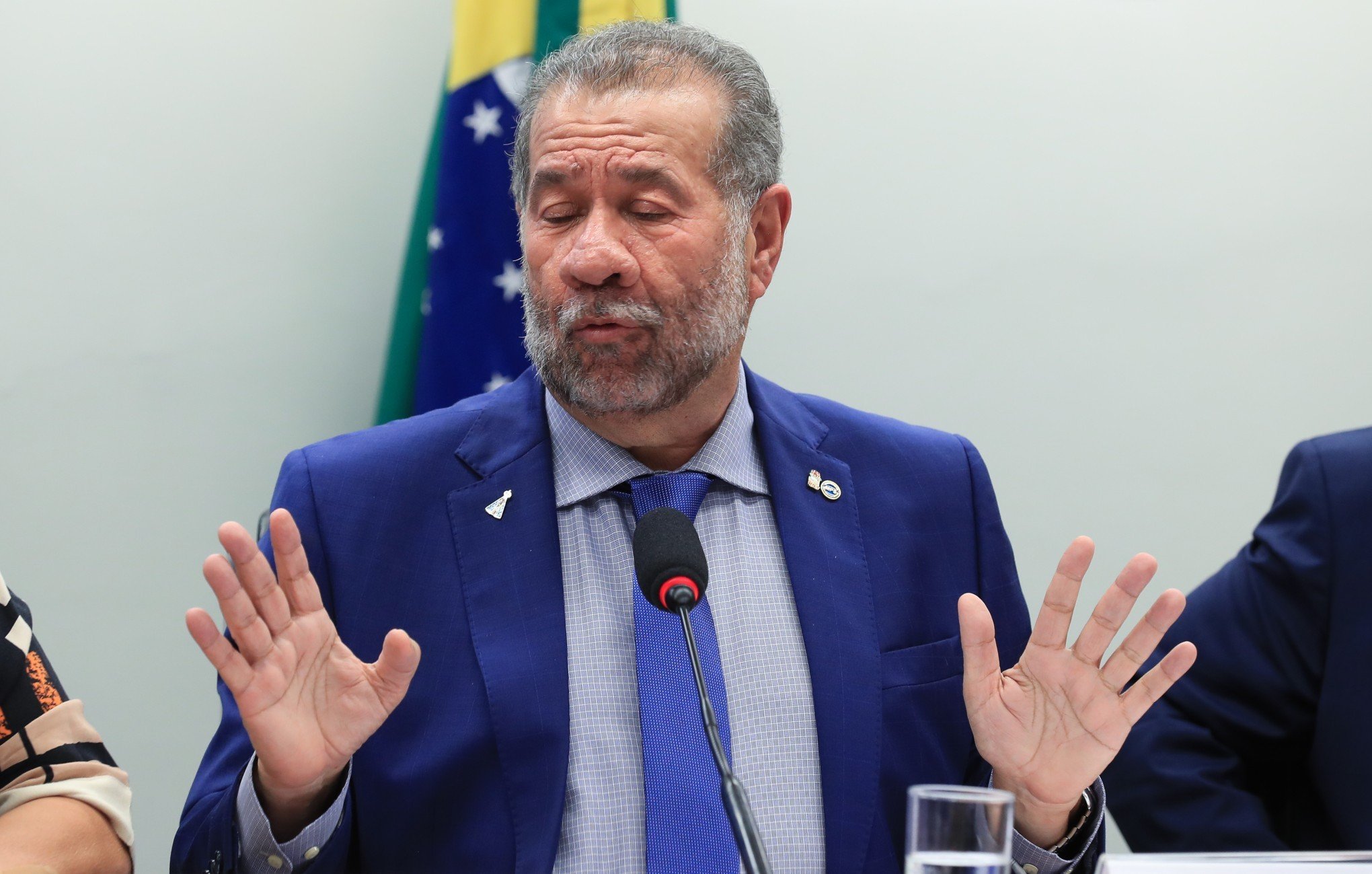 Carlos Lupi  | abc+