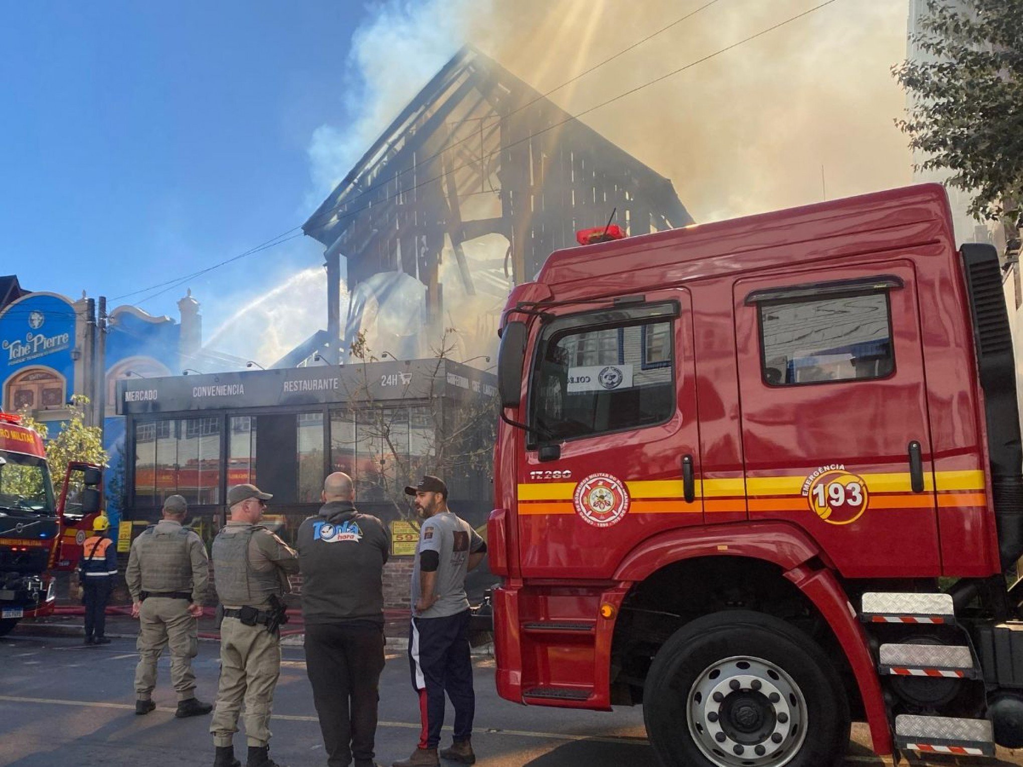 VÍDEO: Veja a destruição causada por incêndio em restaurante de Gramado