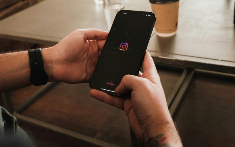 Perfis escondidos no Instagram? Geração Z têm usado as contas dixx nas redes | abc+