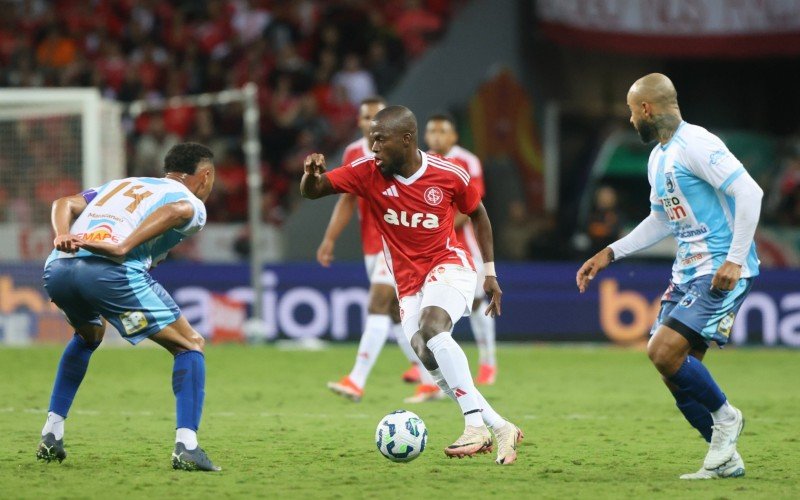 Valencia passou em branco e foi vaiado pela torcida | abc+