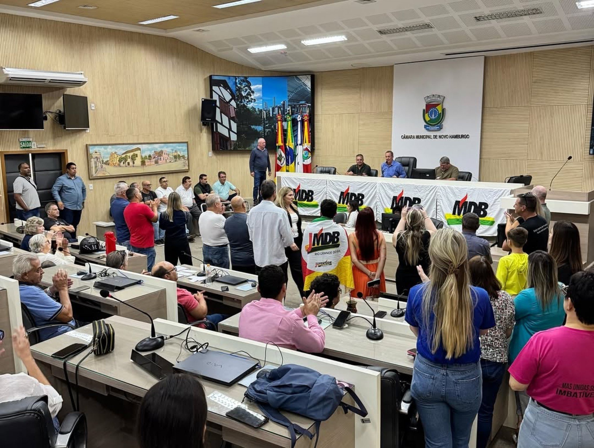MDB renova comando municipal no RS com foco nas eleições de 2026