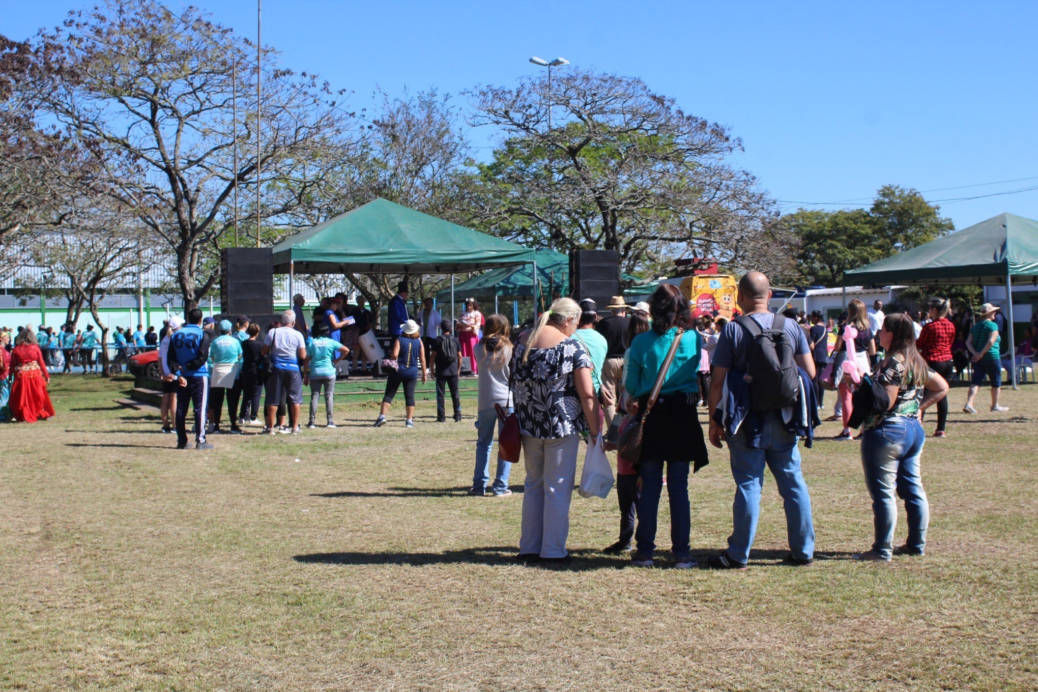 Celebração do Dia do Trabalhador reúne canoenses no Parque Eduardo Gomes
