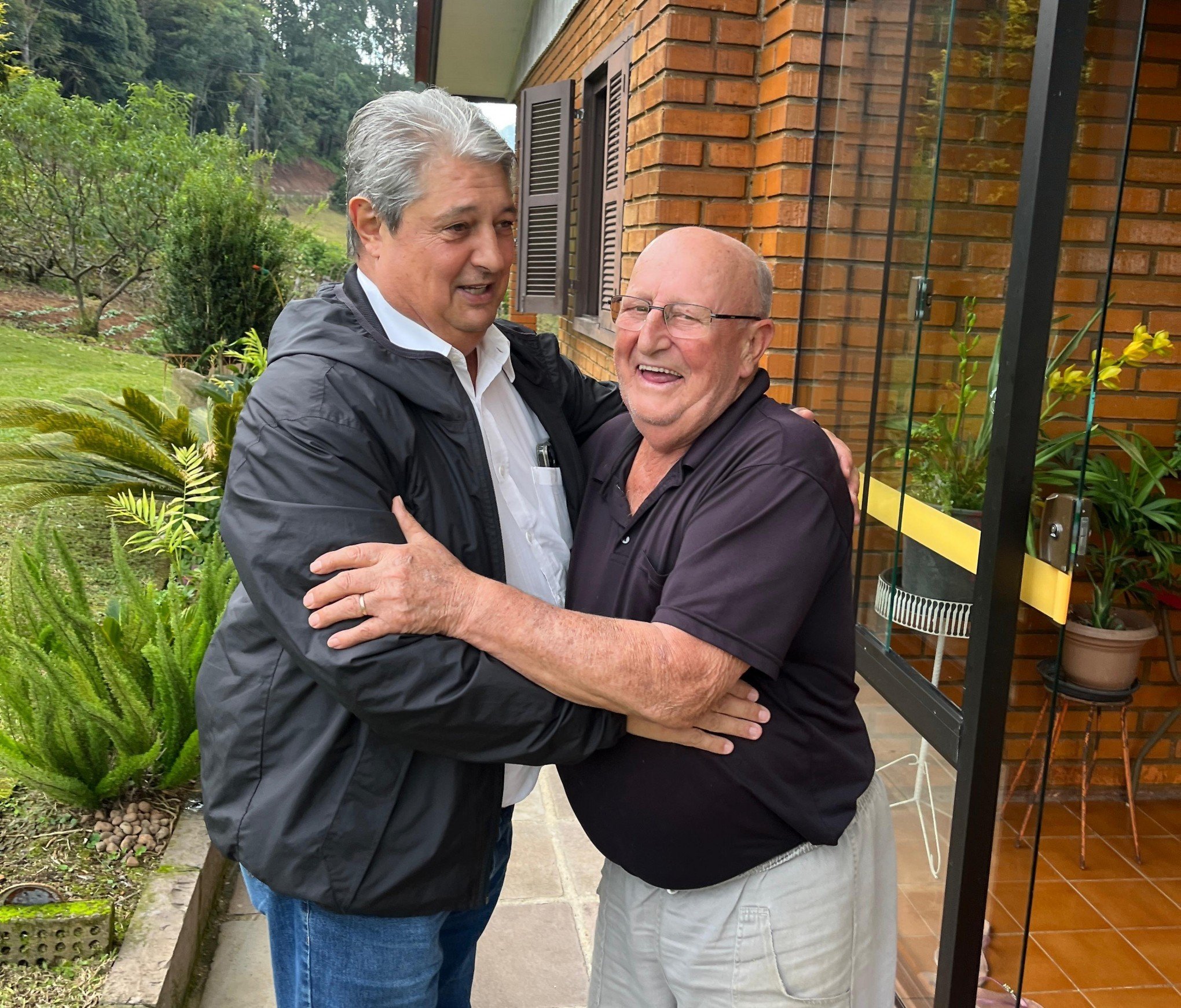 Linha do interior de Gramado tem pavimentação concluída; moradores comemoram atendimento de antiga demanda