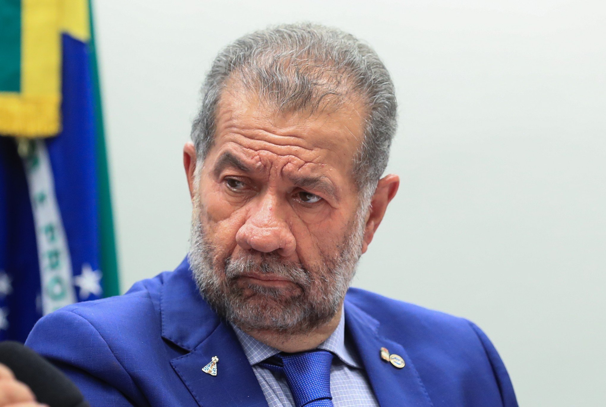 Lupi deve deixar governo Lula até segunda-feira, diz jornal