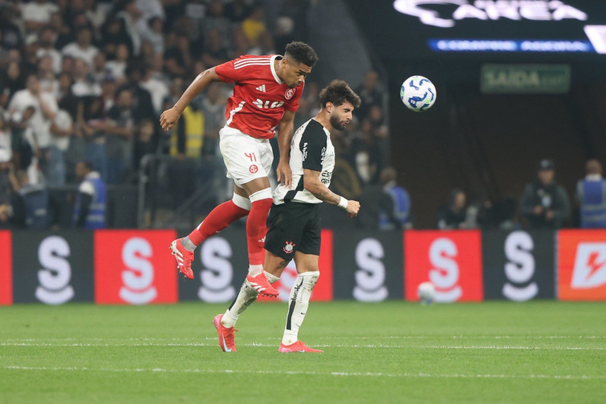 VAR e Yuri Alberto são protagonistas e Inter perde para o Corinthians em Itaquera