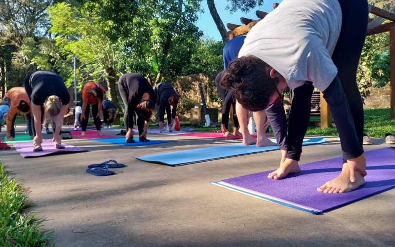 YOGA NA PRAÇA ECOLÓGICA DE IVOTI | abc+