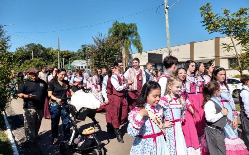 O Desfile Temático de Kerb - A Origem: tradicionalismo gaúcho  | abc+