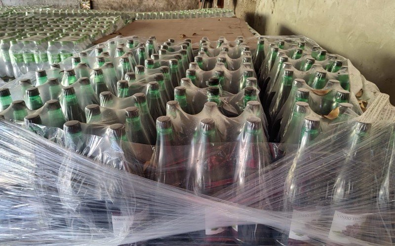Agricultura faz apreensão de mais de 6 mil litros de vinho sem procedência | abc+