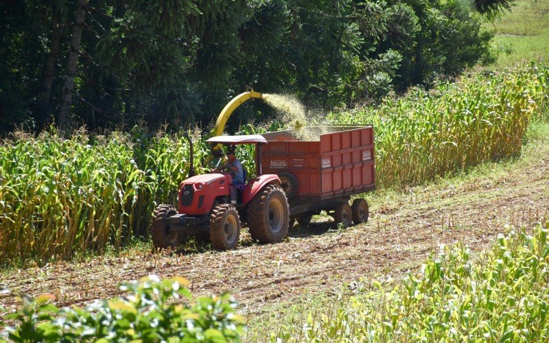 Agricultores podem se inscrever no Programa Municipal de Mecanização Agrícola