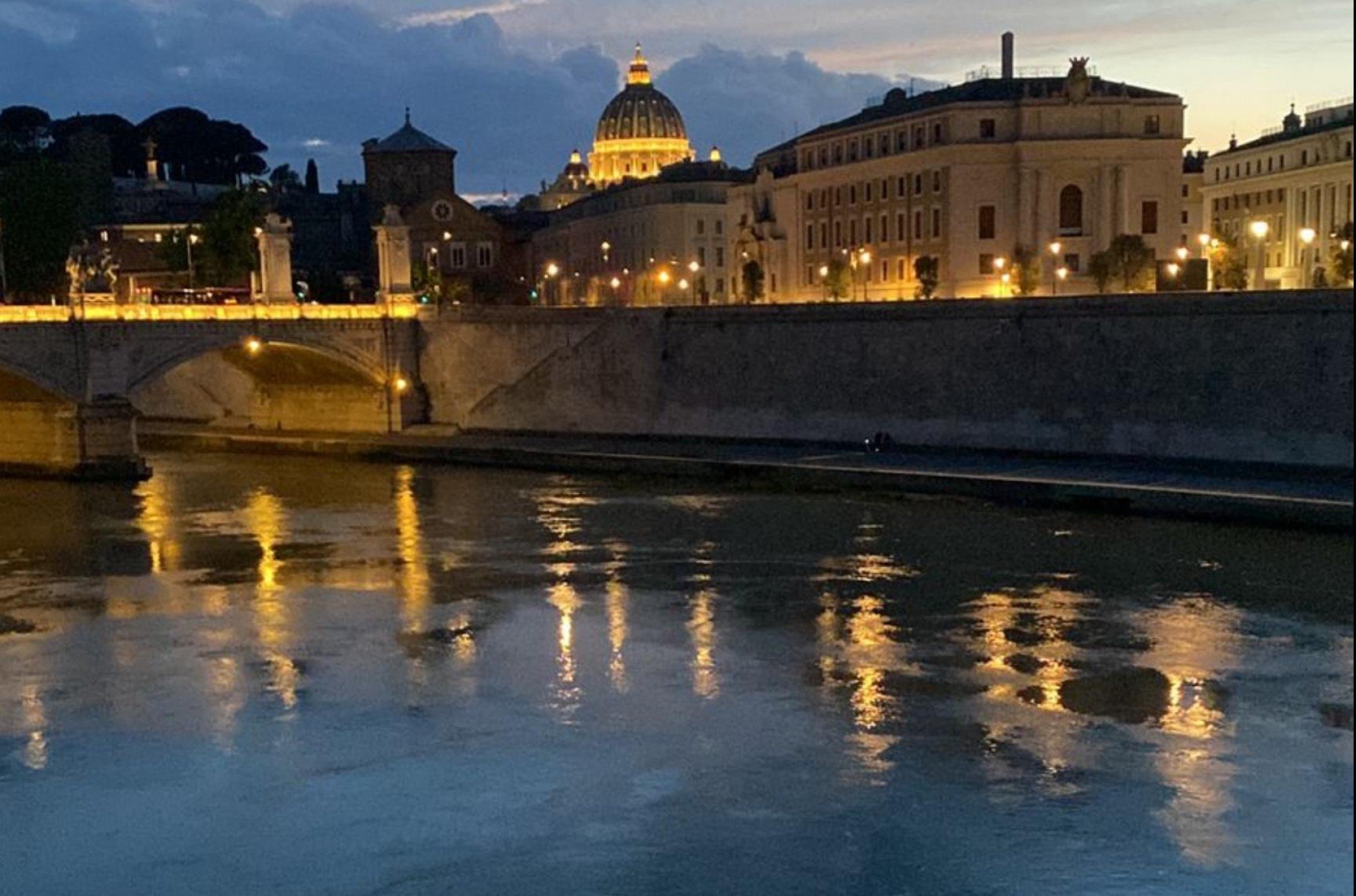 DIRETO DO VATICANO: As belezas de Roma, o trânsito, o ano jubilar o conclave que se inicia