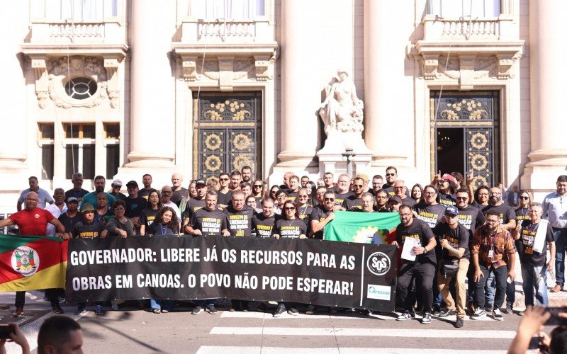 Comitiva com vereadores e representantes da comunidade Canoas cobram celeridade do governo do Estado