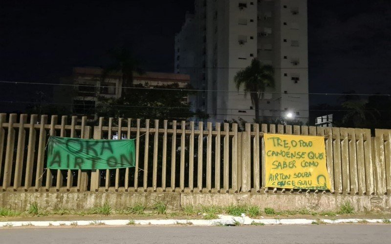 Canoas amanheceu repleta de faixas em crítica ao prefeito Airton Souza | abc+