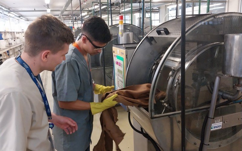 Estudantes participam de atividades teóricas e práticas | abc+