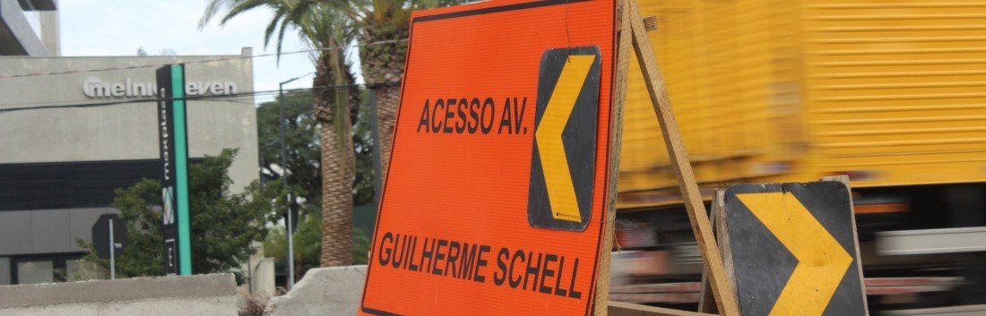 Obras no Viaduto da Metrovel em Canoas 