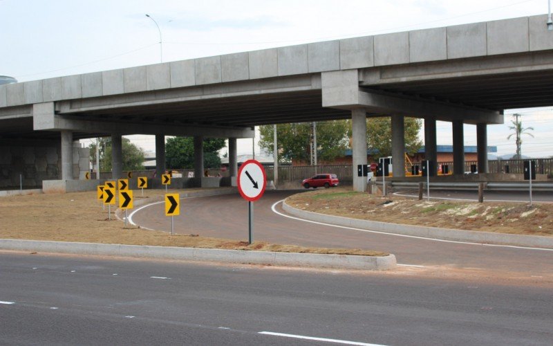 Avenida Independência, na conexão com a Avenida Guilherme Schell, voltará a ser mão dupla até o viaduto construído em frente ao parque de exposições | abc+