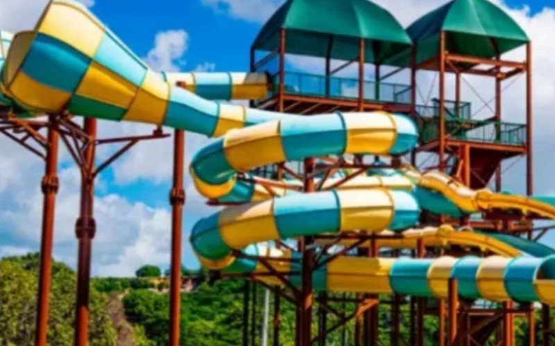 Mega parque aquático na Praia de Carneiros | abc+