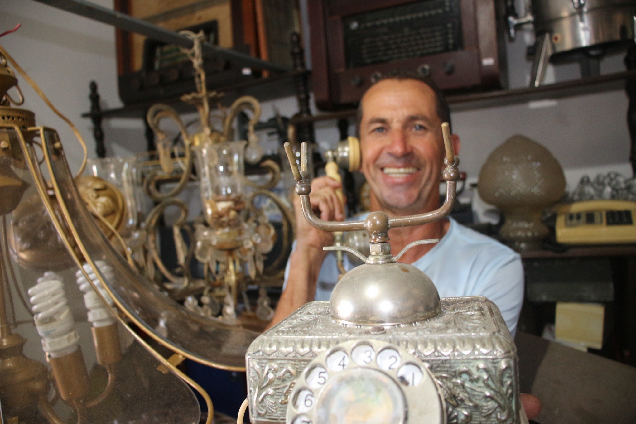 Antiquário fecha as portas em Canoas após atividade que durou mais de 14 anos