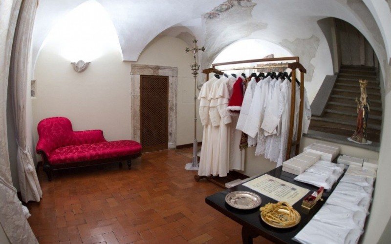 Sala das Lágrimas, onde cardeal se torna papa | abc+