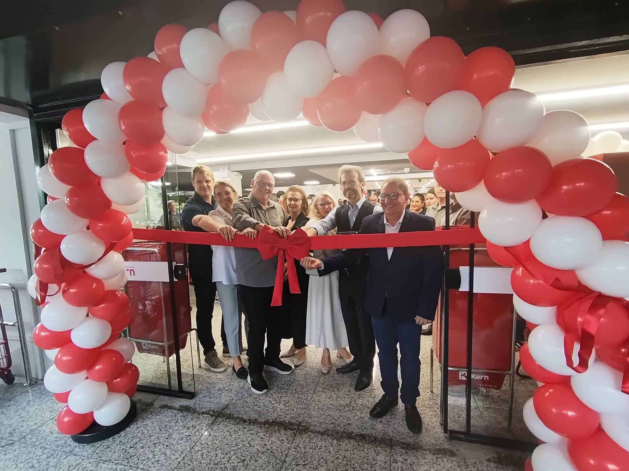 "Novo Hamburgo sempre esteve no nosso coração": Supermercados Kern inaugura loja na cidade