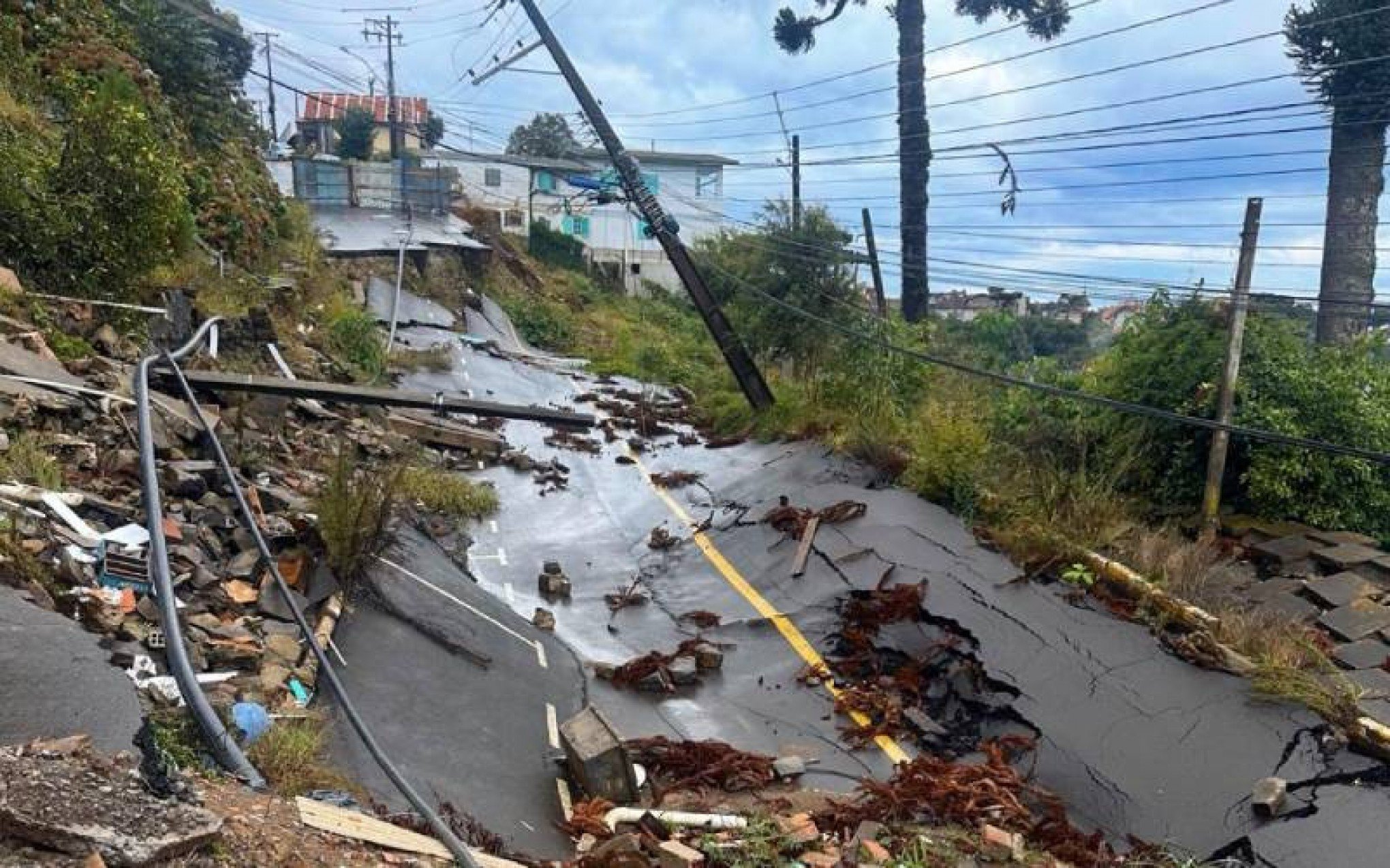 Um ano após a catástrofe climática, Gramado ainda tem quase R$ 160 milhões em obras para executar