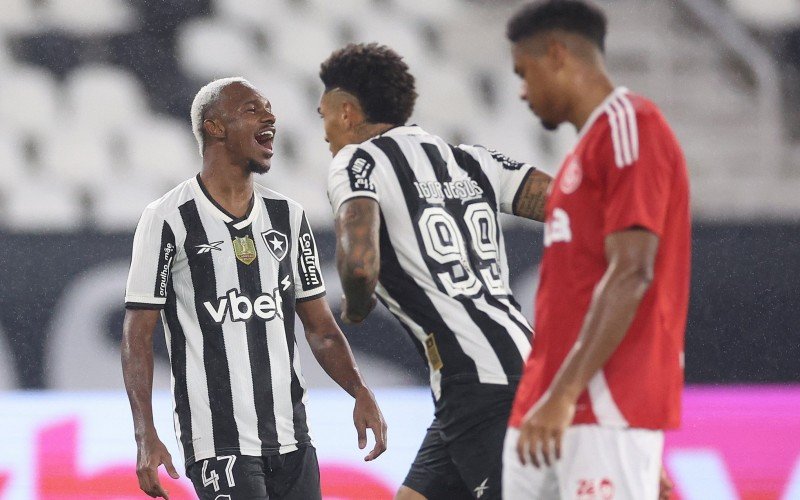 Botafogo x Inter, no Rio, pela oitava rodada do Brasileirão